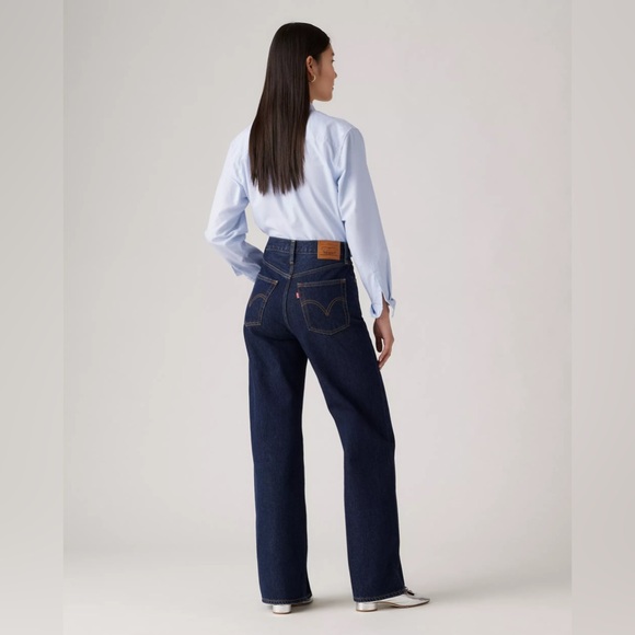 Levi’s High Ribcage Leg Jeans in Shaded View, size 28x32 - Picture 2 of 13